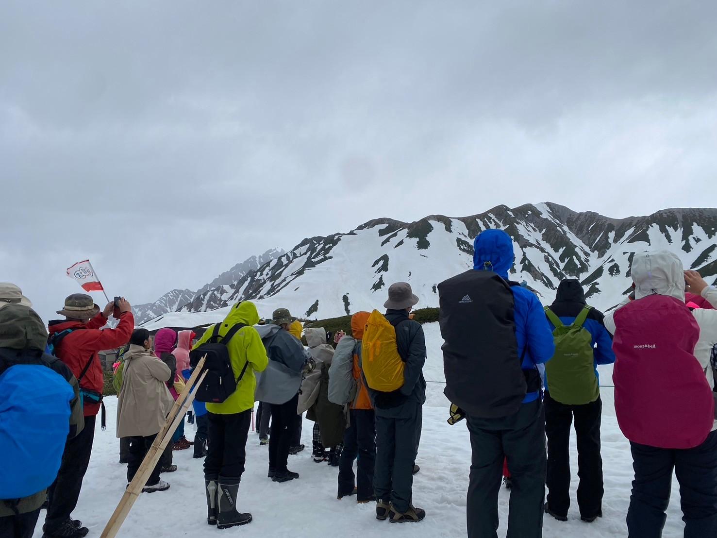 立山カルデラ砂防博物館の学芸員と行く『春の立山・雪の大谷』