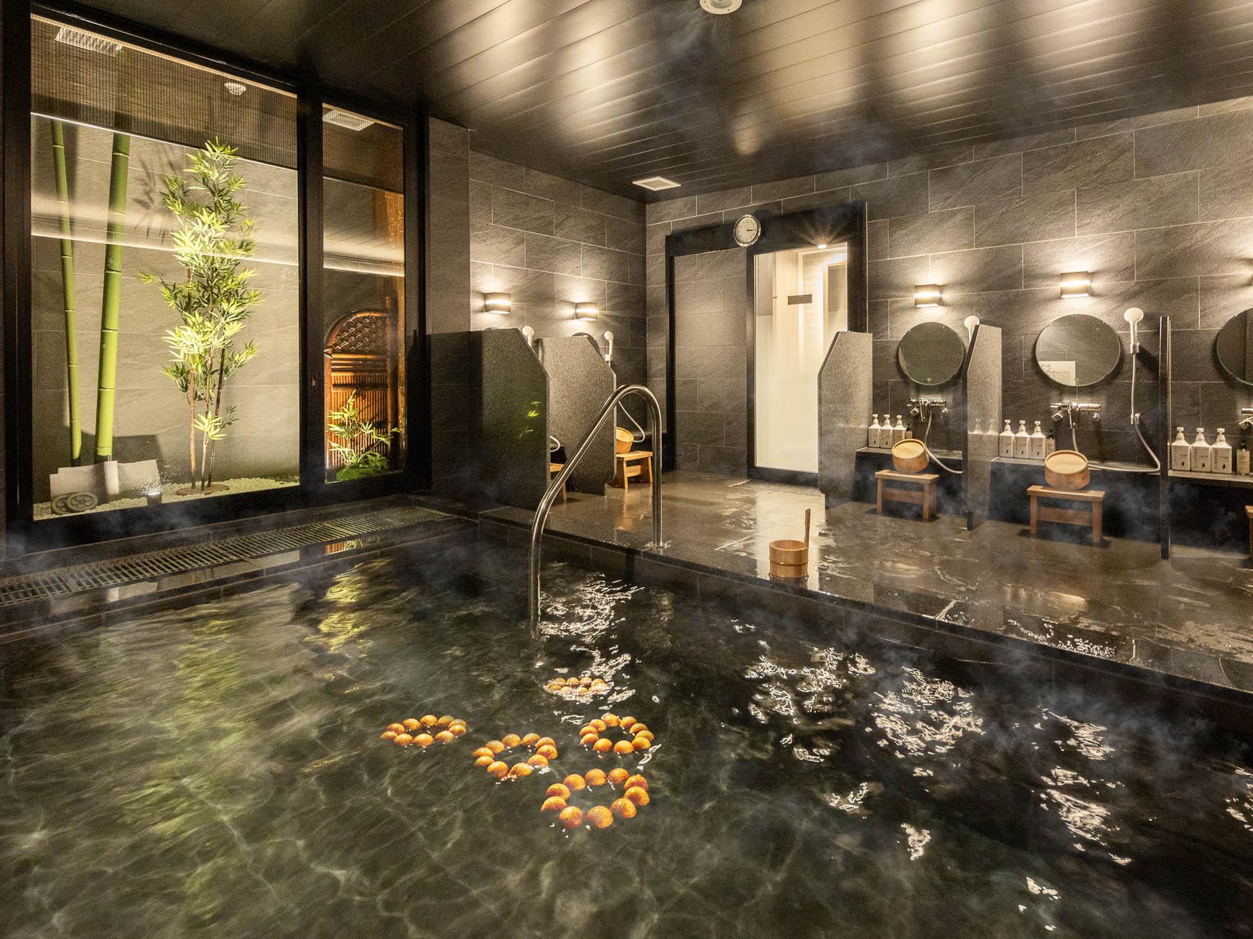 【スーパーホテルPremier富山・城址公園前宿泊プラン】 富山湾の「神秘」ホタルイカの特殊な世界！ホタルイカ漁師と楽しむ特別な朝食体験