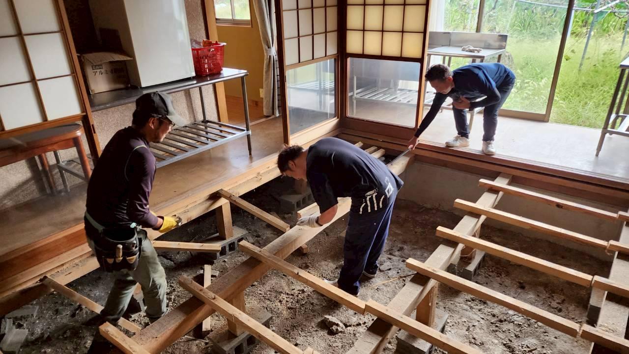 大工の技に学ぶDIY講座～古民家を再生し、加工場へ～