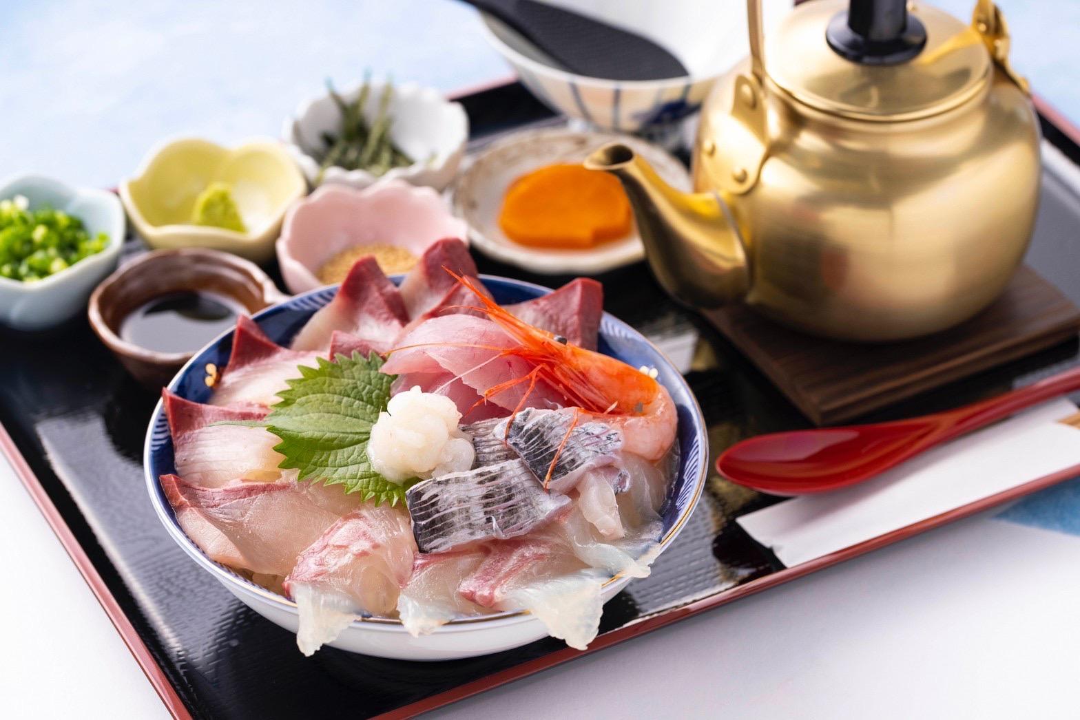 【コース１】　<富山市観光ツアー>ちょこたび富山Premium　漁船クルーズ体験と漁師直営の食堂で楽しむ富山湾海の幸