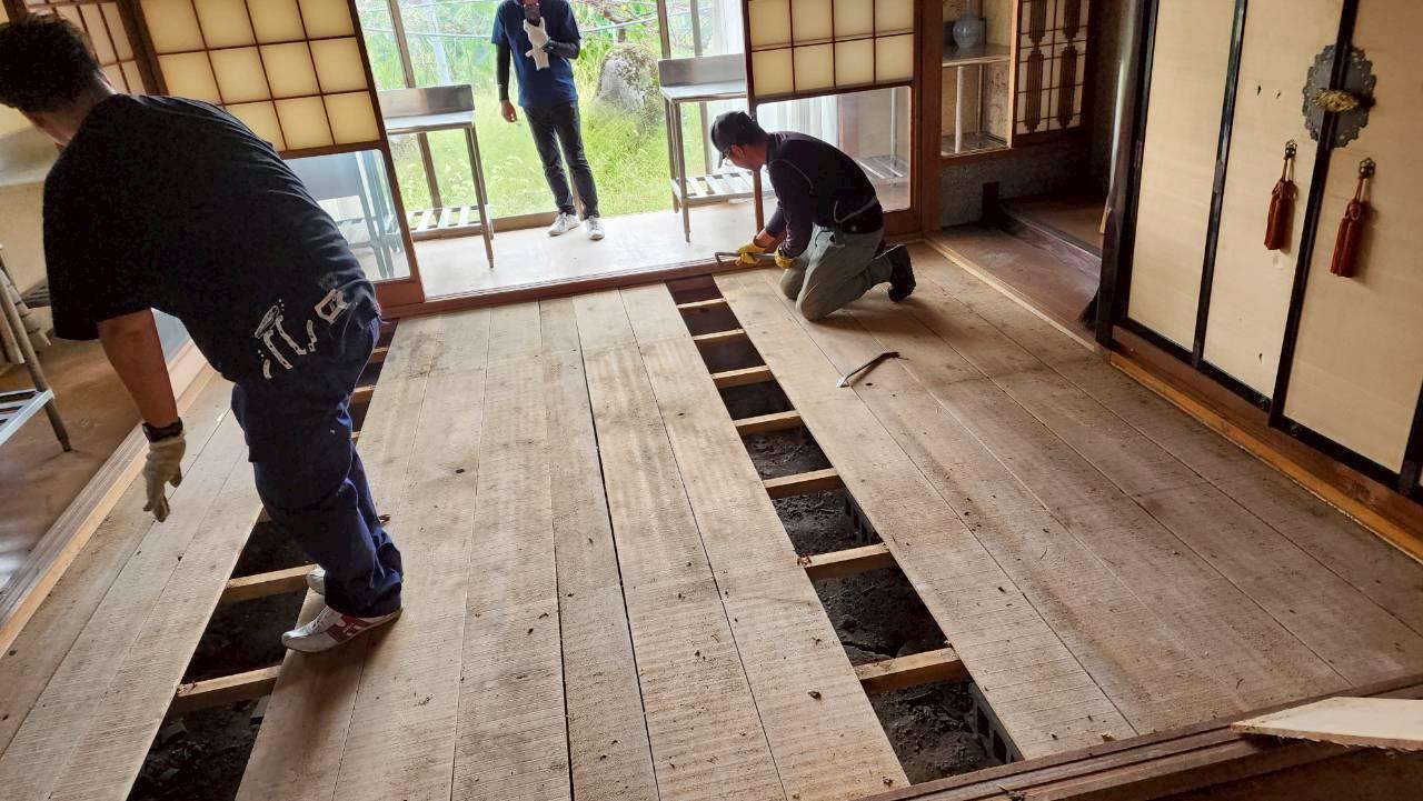 大工の技に学ぶDIY講座～古民家を再生し、加工場へ～