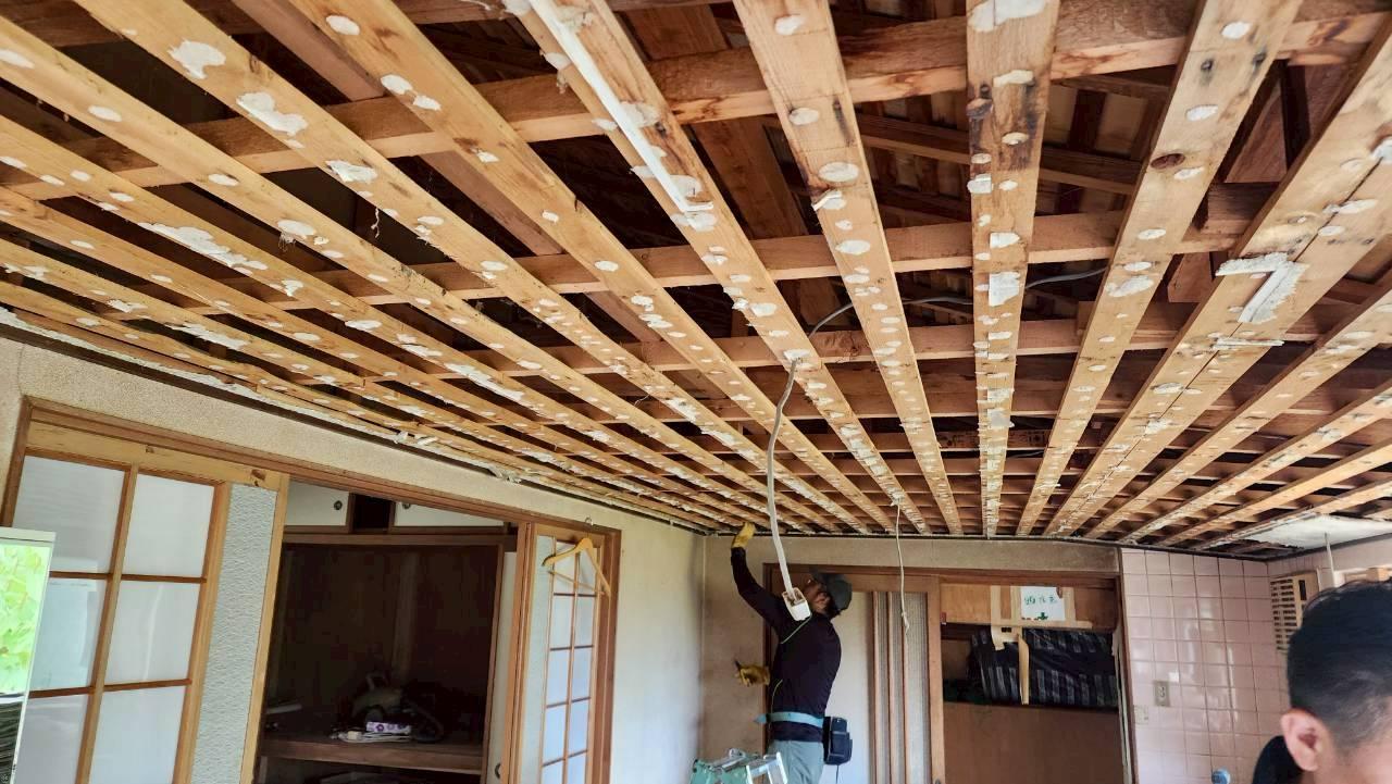 大工の技に学ぶDIY講座～古民家を再生し、加工場へ～