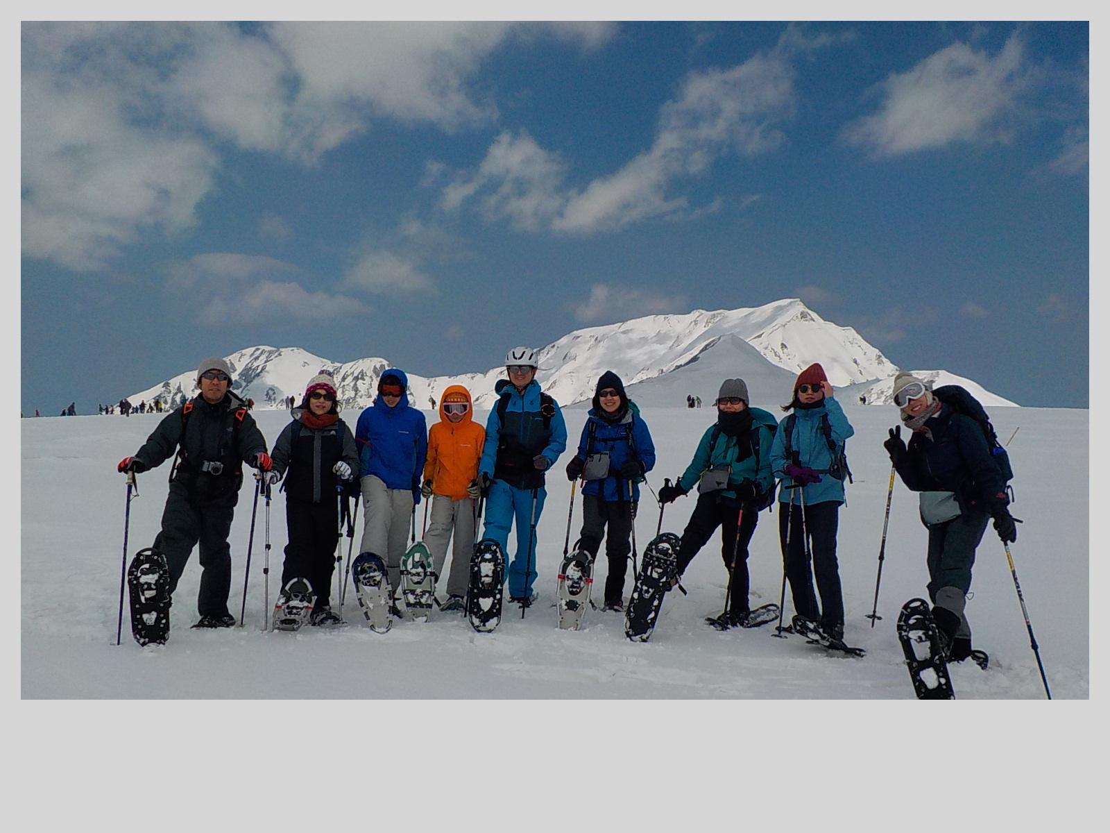 【高低差4,000mが生み出す特殊な世界を体験】
富山湾の神秘「ホタルイカ」と雪の大谷探訪ツアー